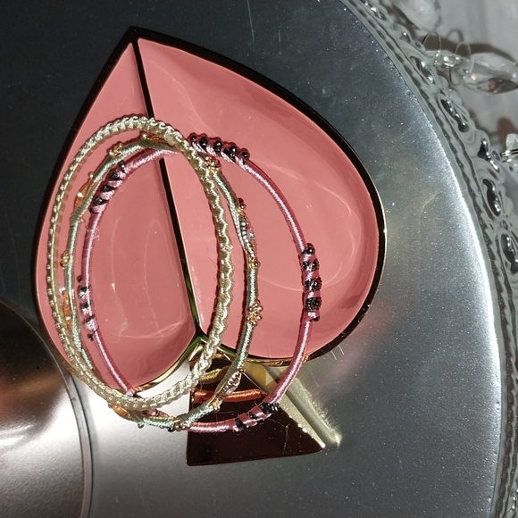 🆕kate spade/Lenox Collaboration Endearing Spade Dish in dark pink/coral - Picture 9 of 16